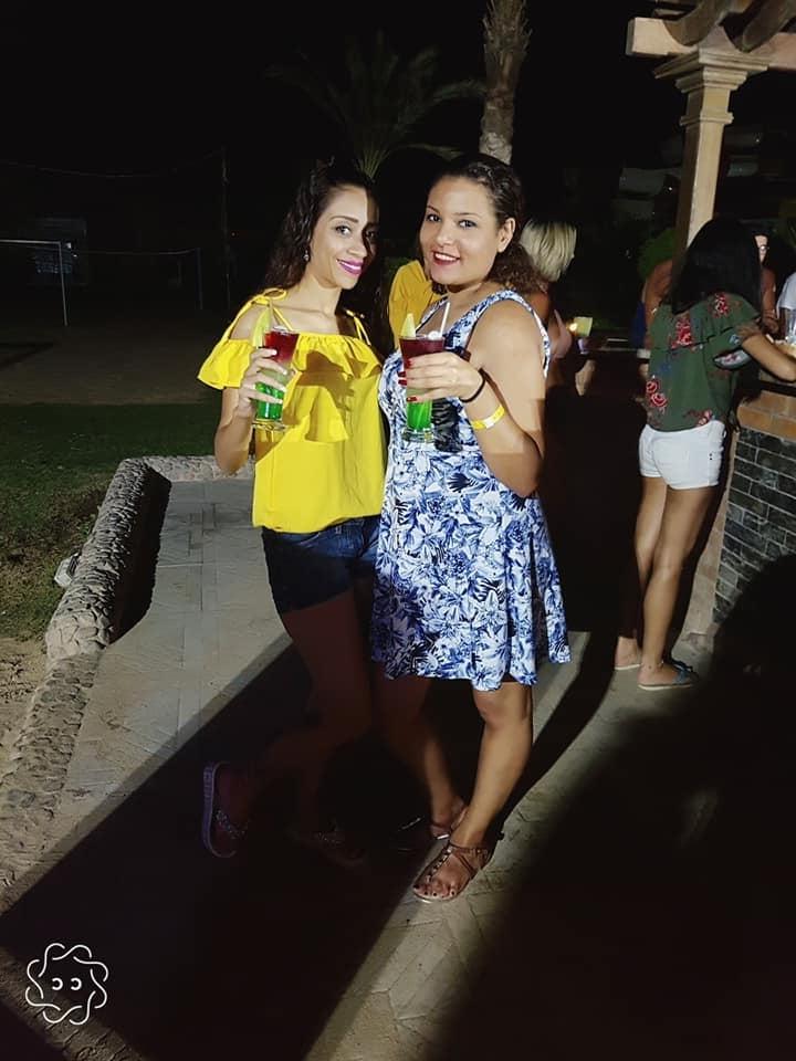 25P Christian wife with her friends