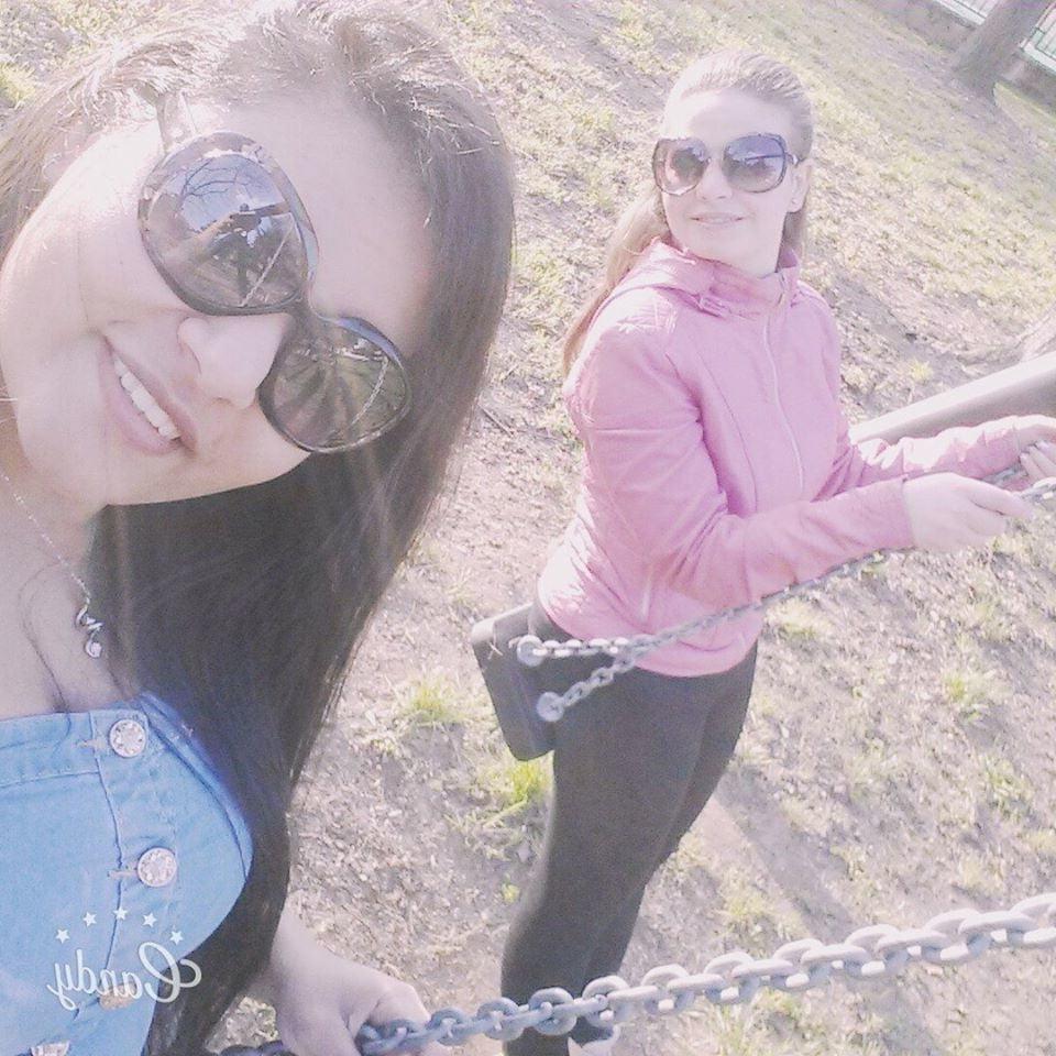 25P Christian wife with her friends