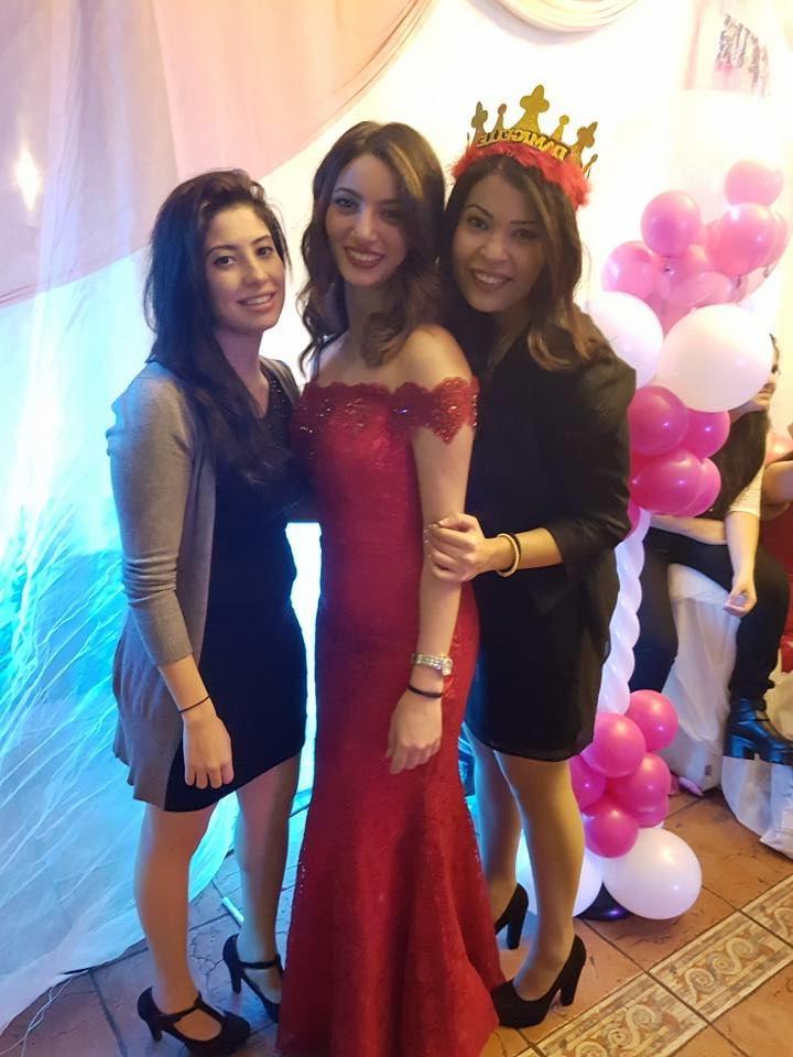 25P Christian wife with her friends