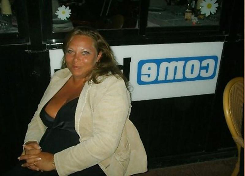 24P Thick Curvy Sexy Wife