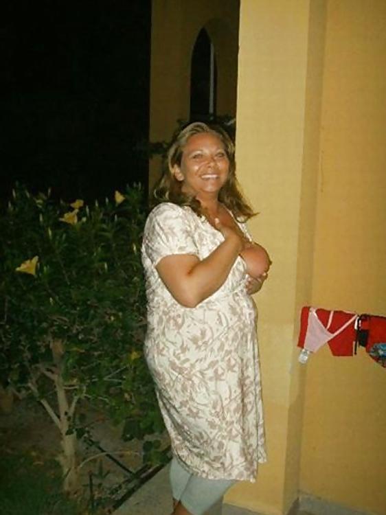 24P Thick Curvy Sexy Wife