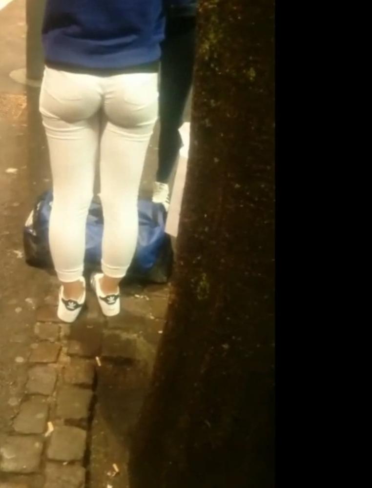 25P Hot jeans ass