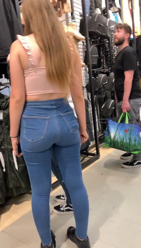25P Hot jeans ass