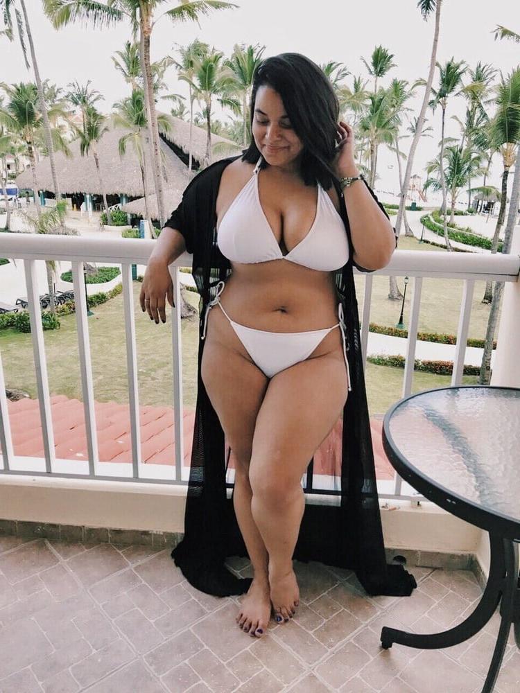 25P Plus size and curvy