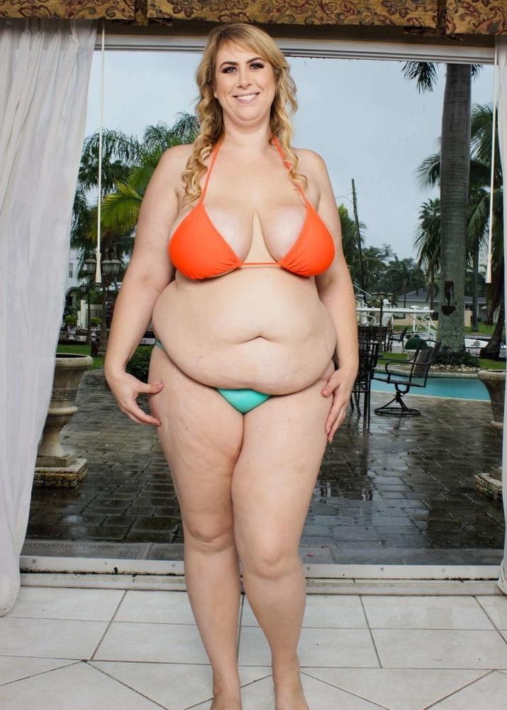 25P Plus size and curvy