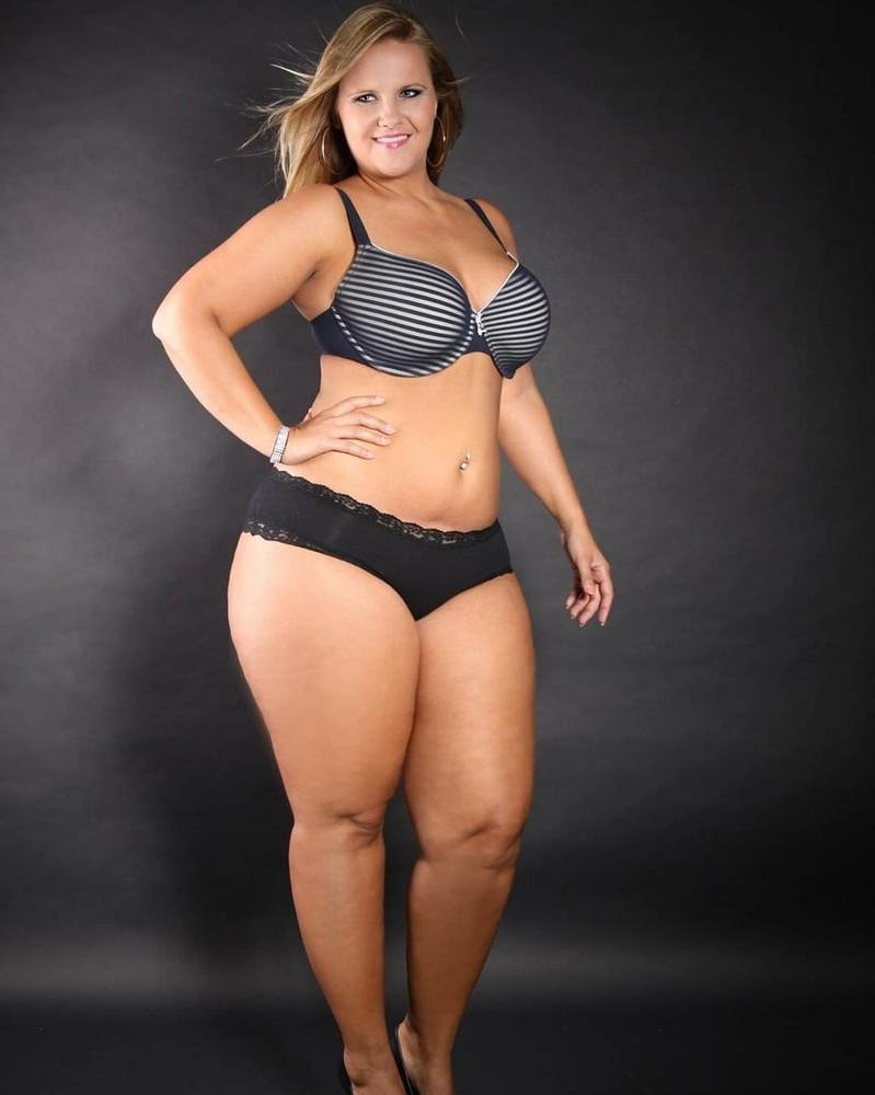 25P Plus size and curvy