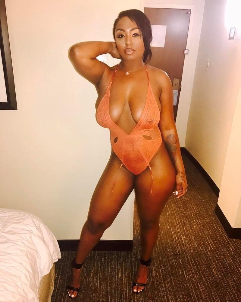 25P Wide Hips - Amazing Curves - Big Girls - Fat Asses (79)