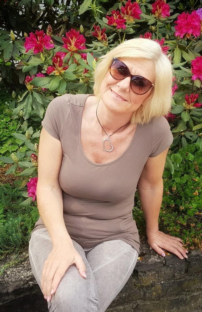 25P MILF and Matures jerk off mix