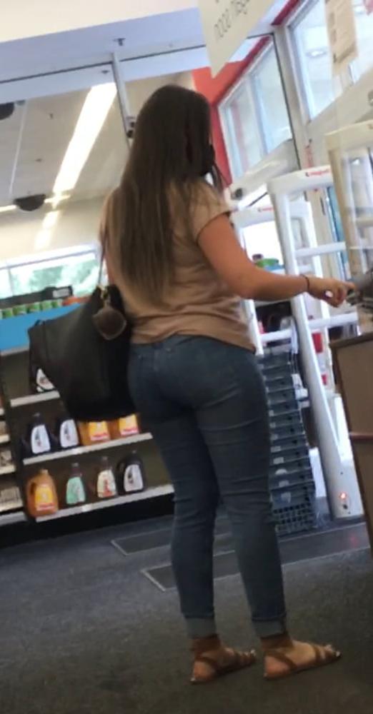 25P Terrific Latina Ass in tight jeans