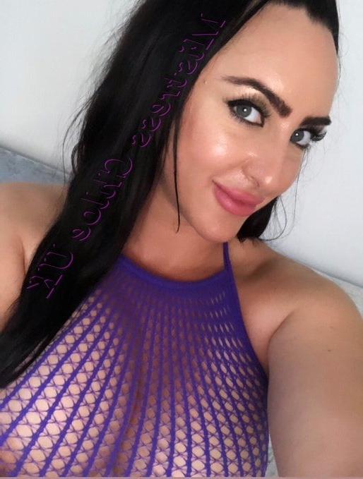 22P Mistress Chloe