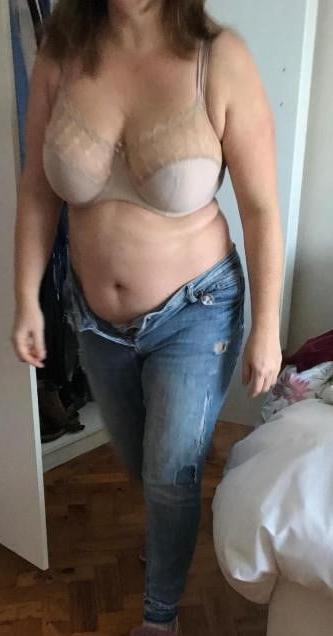 25P Sexy matures in jeans 2