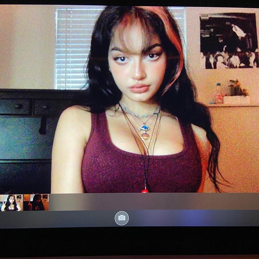 19P Sexy curvy slut