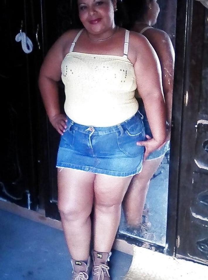25P Putas en jeans miniskirts 22