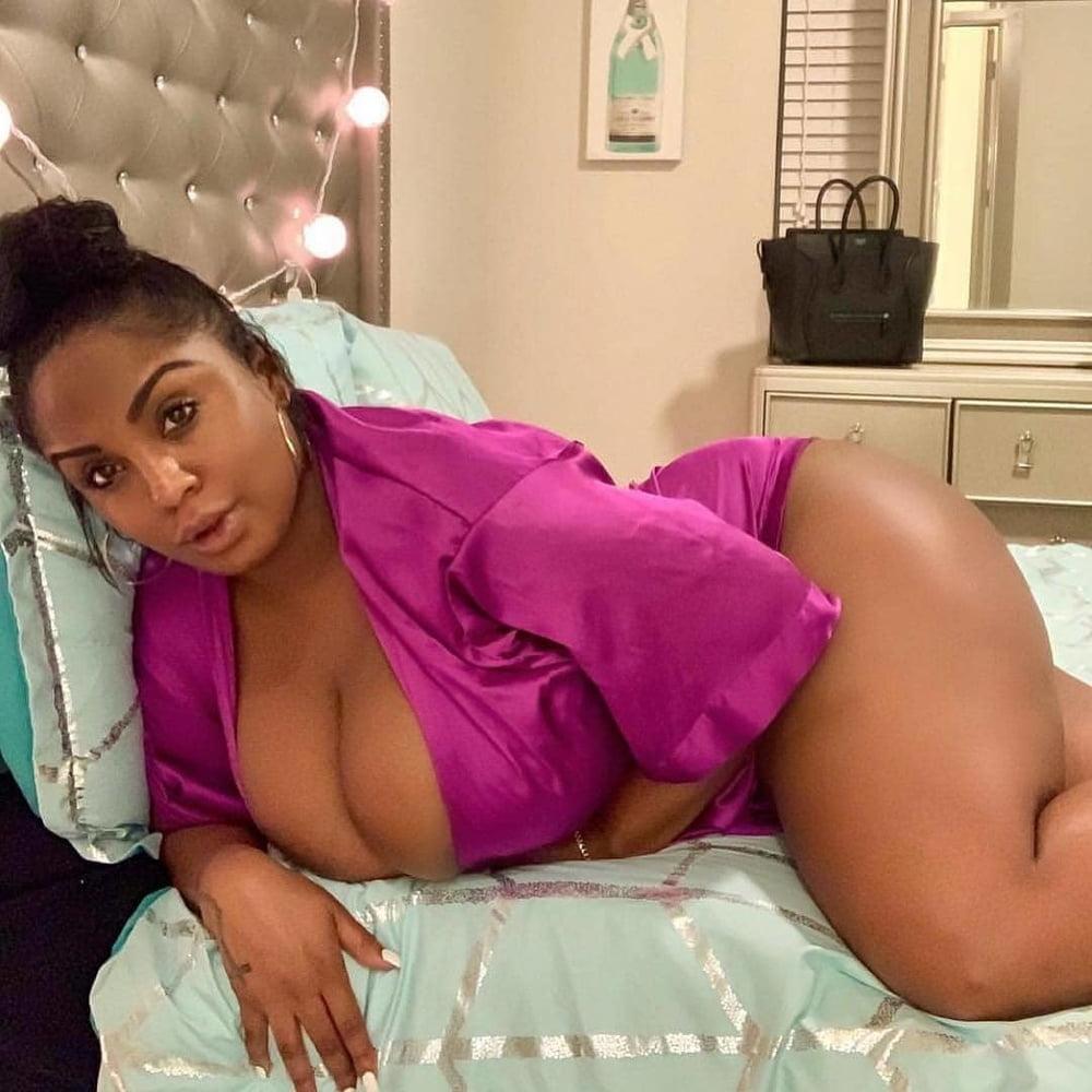 25P Wide Hips - Amazing Curves - Big Girls - Fat Asses (74)