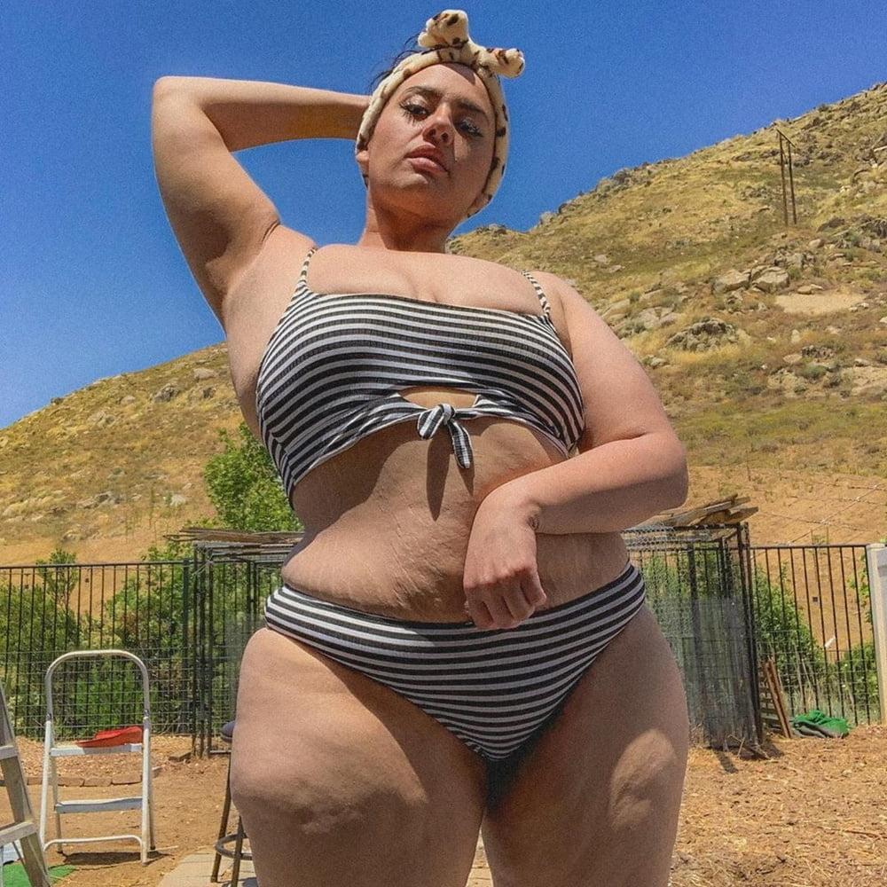 25P Wide Hips - Amazing Curves - Big Girls - Fat Asses (74)