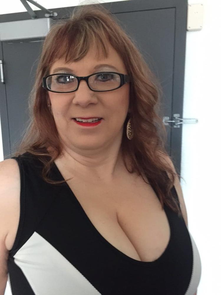 25P Rachel Domino - Mature BBW Loves BBC