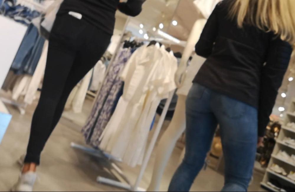 25P Tight jeans 2020