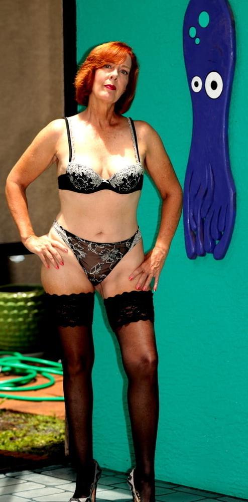 25P My second posting of a very gorgeous xham wife