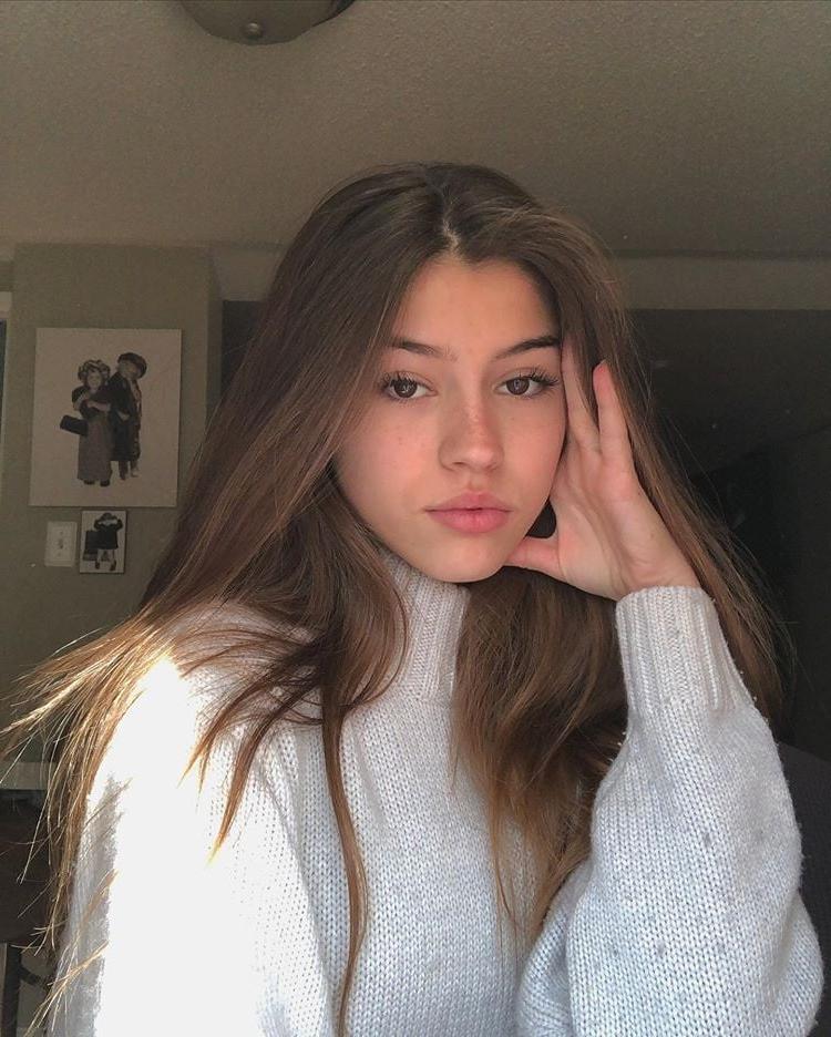 13P Ava rose