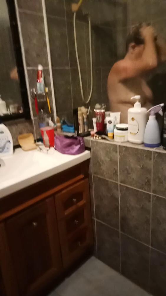 9P wife in shower
