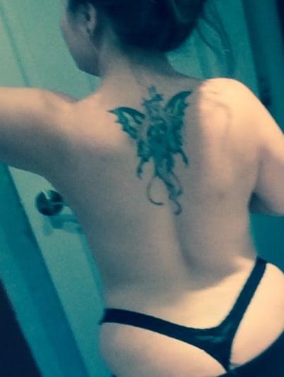 25P Thong exposed
