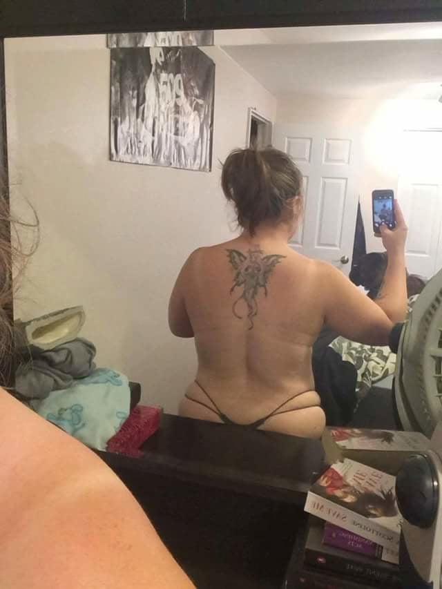 25P Thong exposed