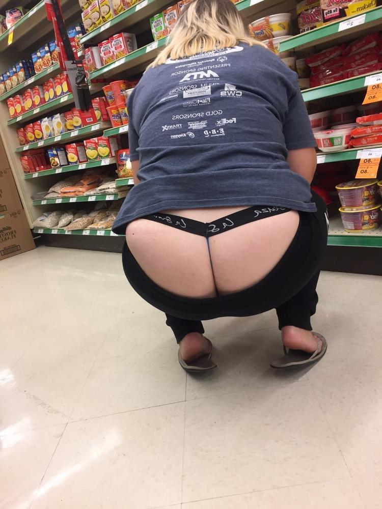 25P Thong exposed