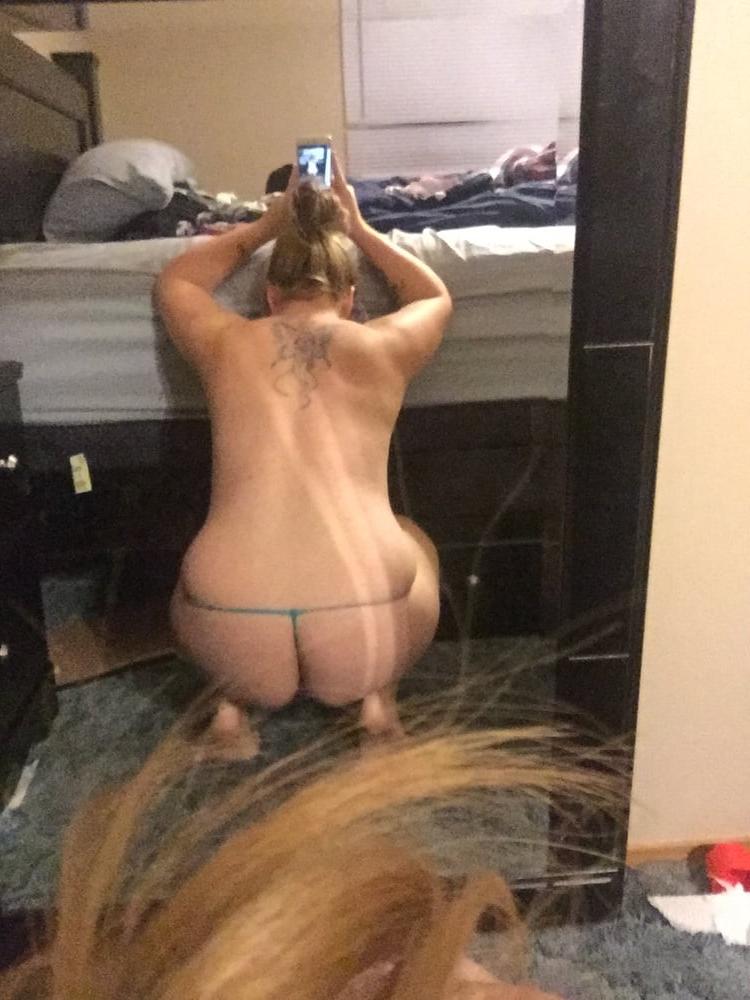 25P Thong exposed