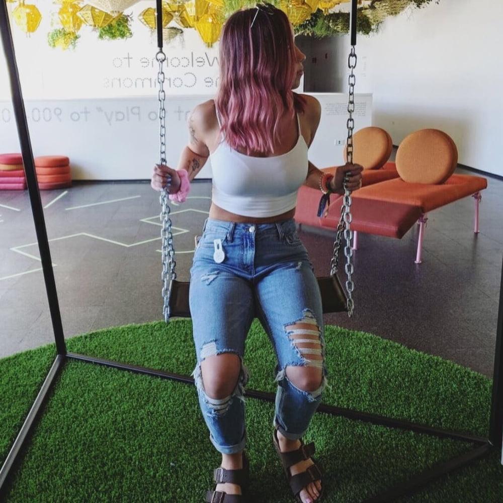 24P INSTAGRAM JERK-OFF SESSIONS (8.18.20)