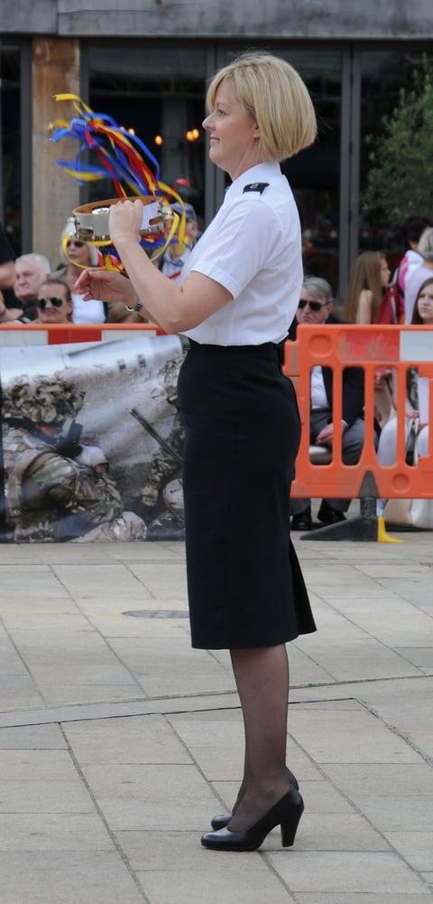 21P Salvation Army Cunts Pantyhosed in Uniform