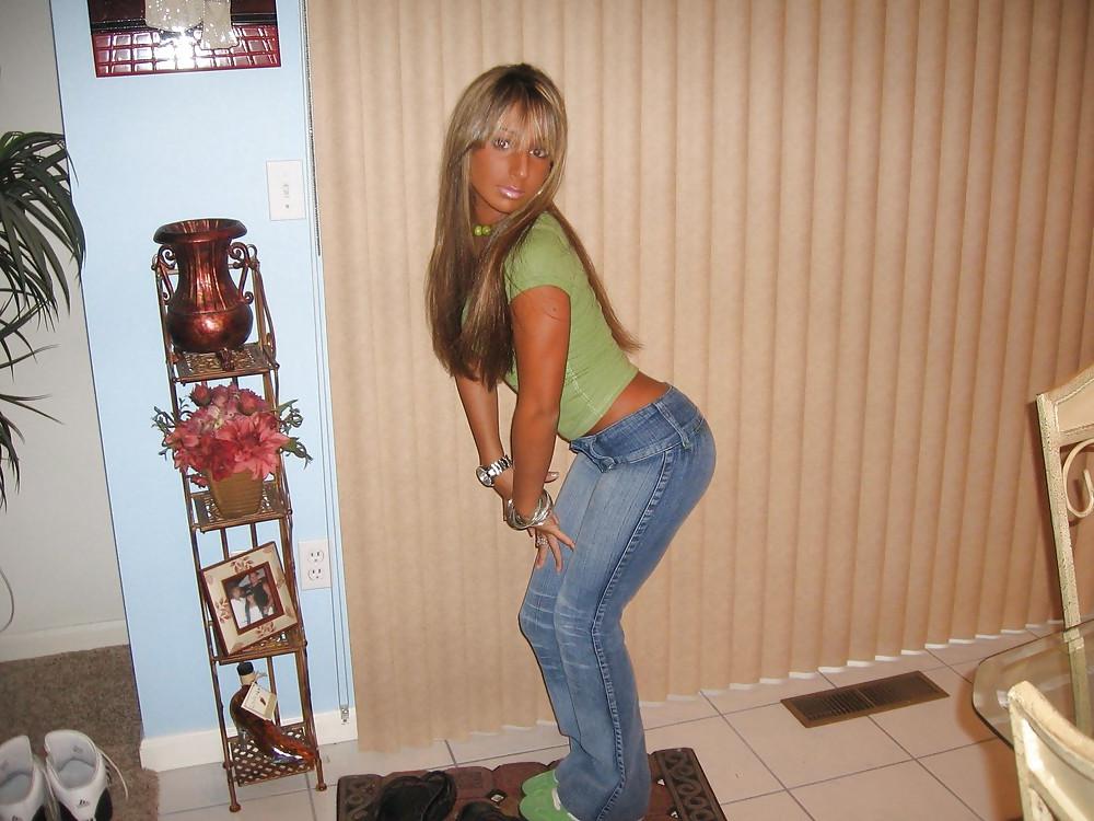 25P Queens in jeans LXXXXI - Hand- and Blowjobs