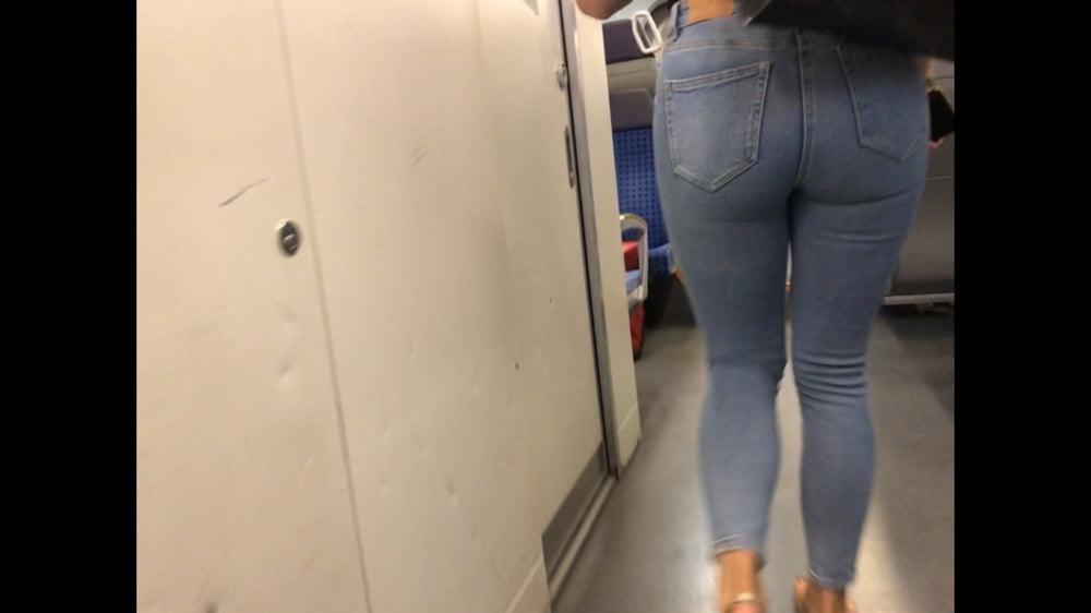 12P Hot Jeans Ass in Train Marburg