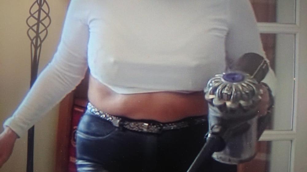 19P Curvy lade With Niatural big tits