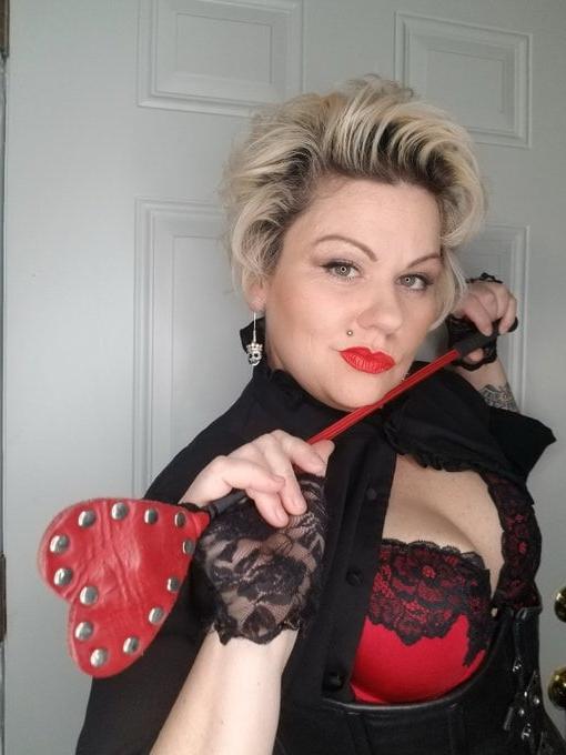 11P Mistress Madame Rose