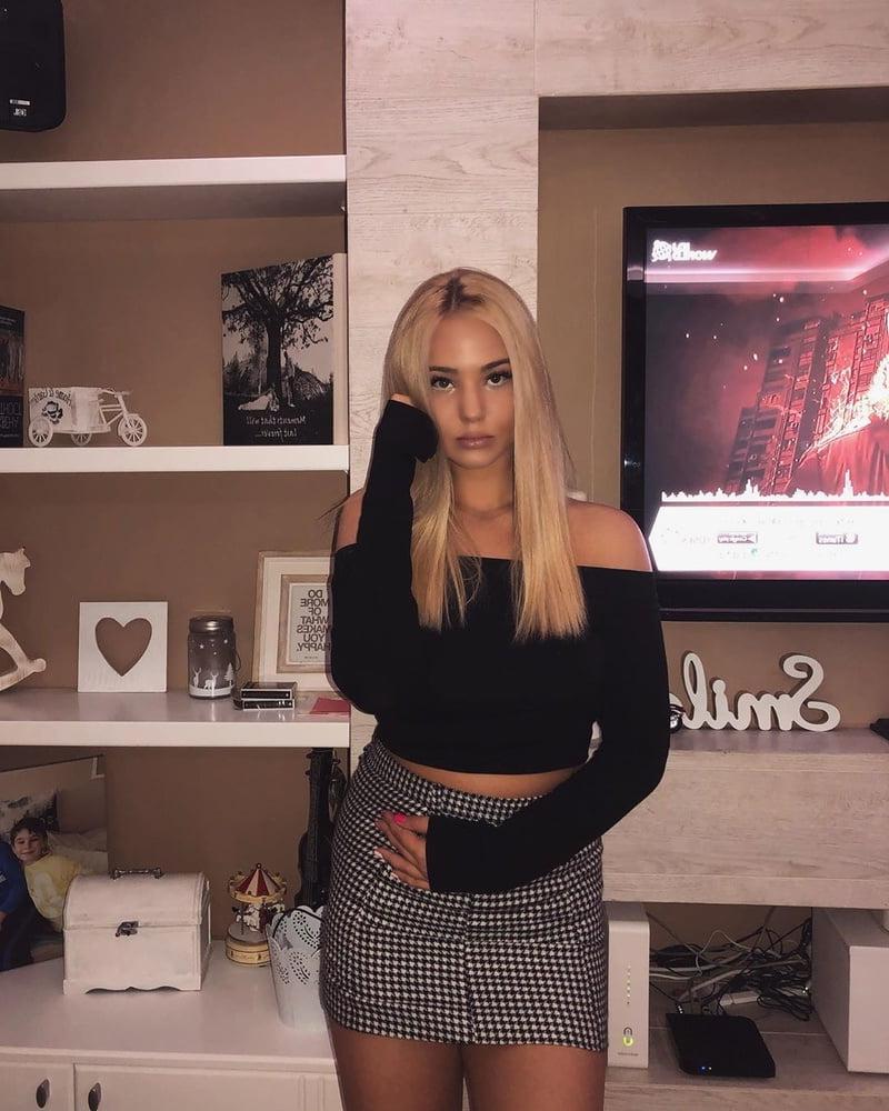 25P My Serbian sluts for jerking off - Drolje za svrsavanje XI