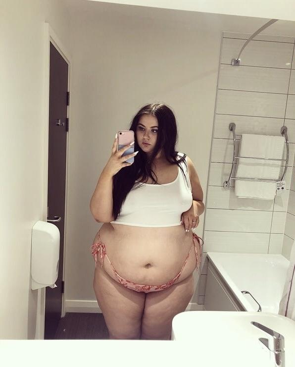 25P BBW Soft Fat Bellies
