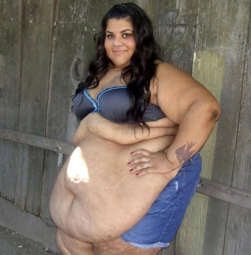 25P BBW Soft Fat Bellies