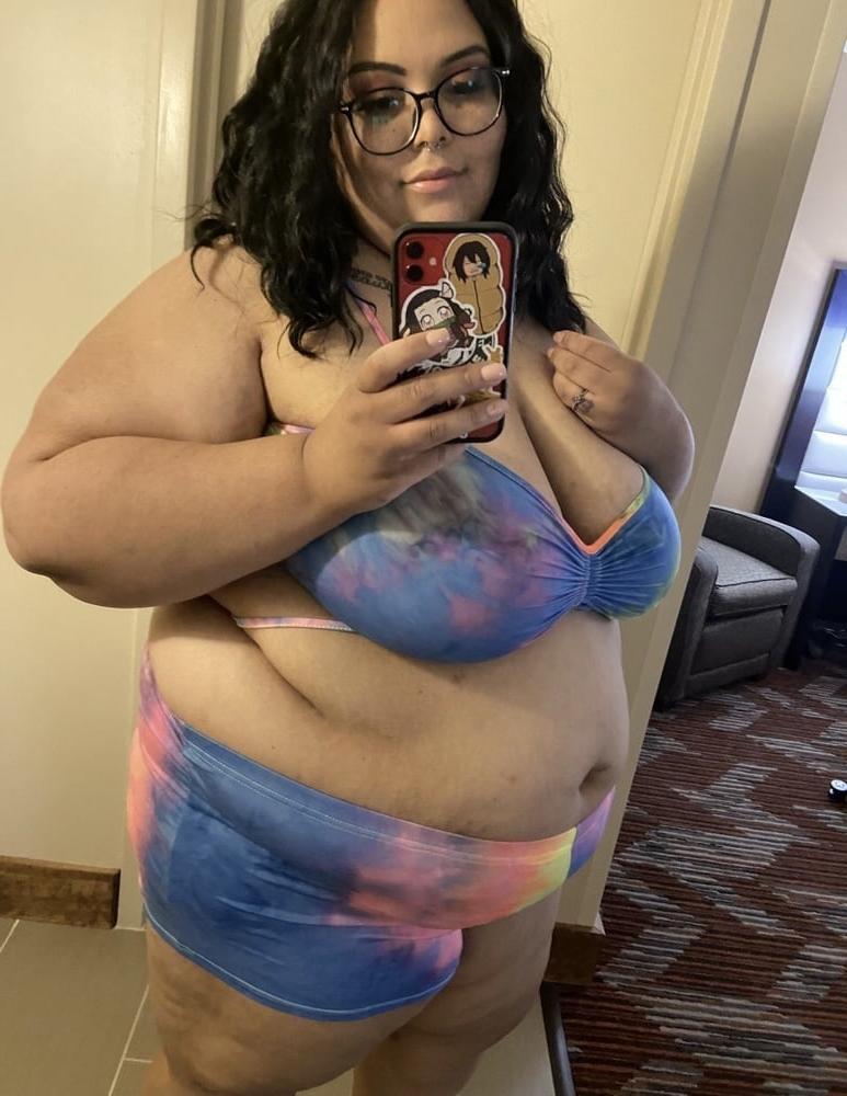 25P BBW Soft Fat Bellies