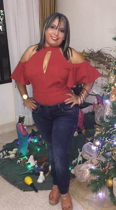 23P Sexy latina milf in jeans