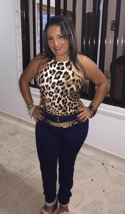 23P Sexy latina milf in jeans