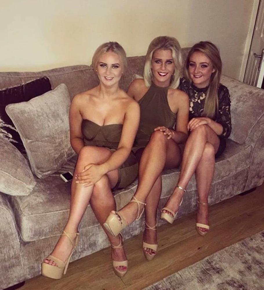 25P Glam made-up ladies