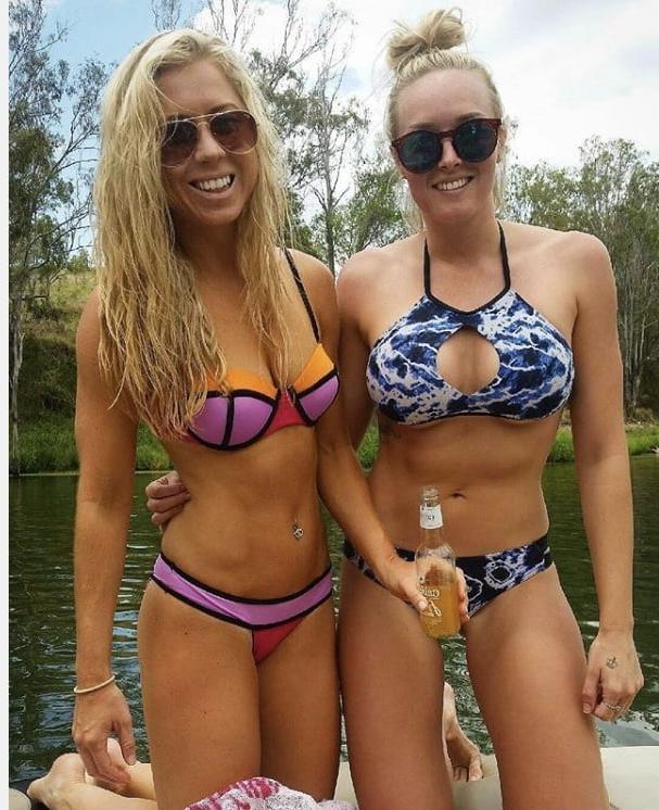 25P Sluts in tiny bikinis 341