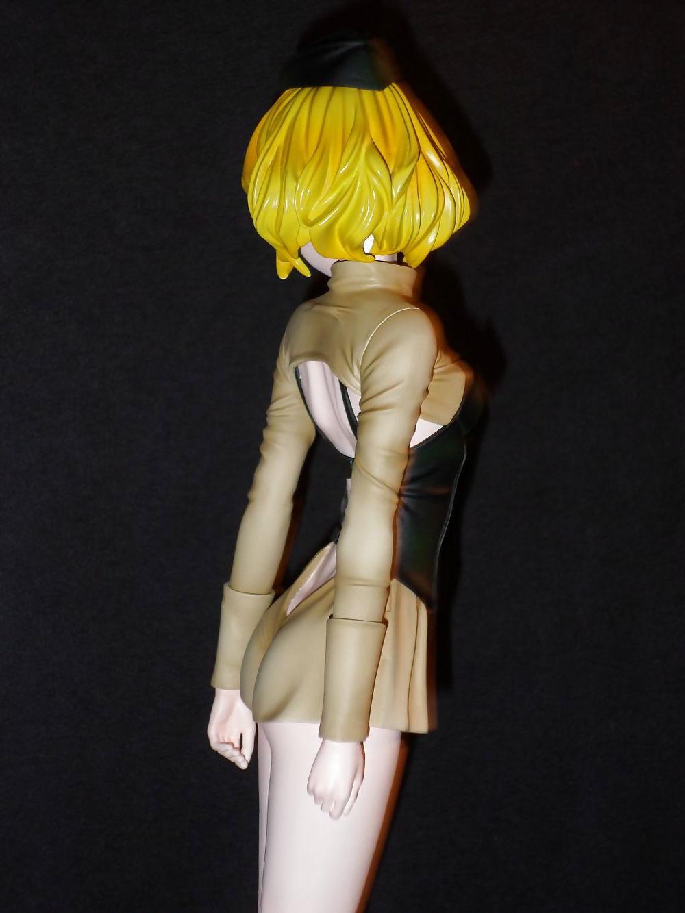 17P (figure painted) LuCe.army.clothed
