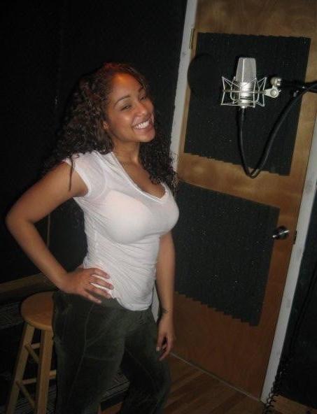 25P Unknown Curvy Black Women 26