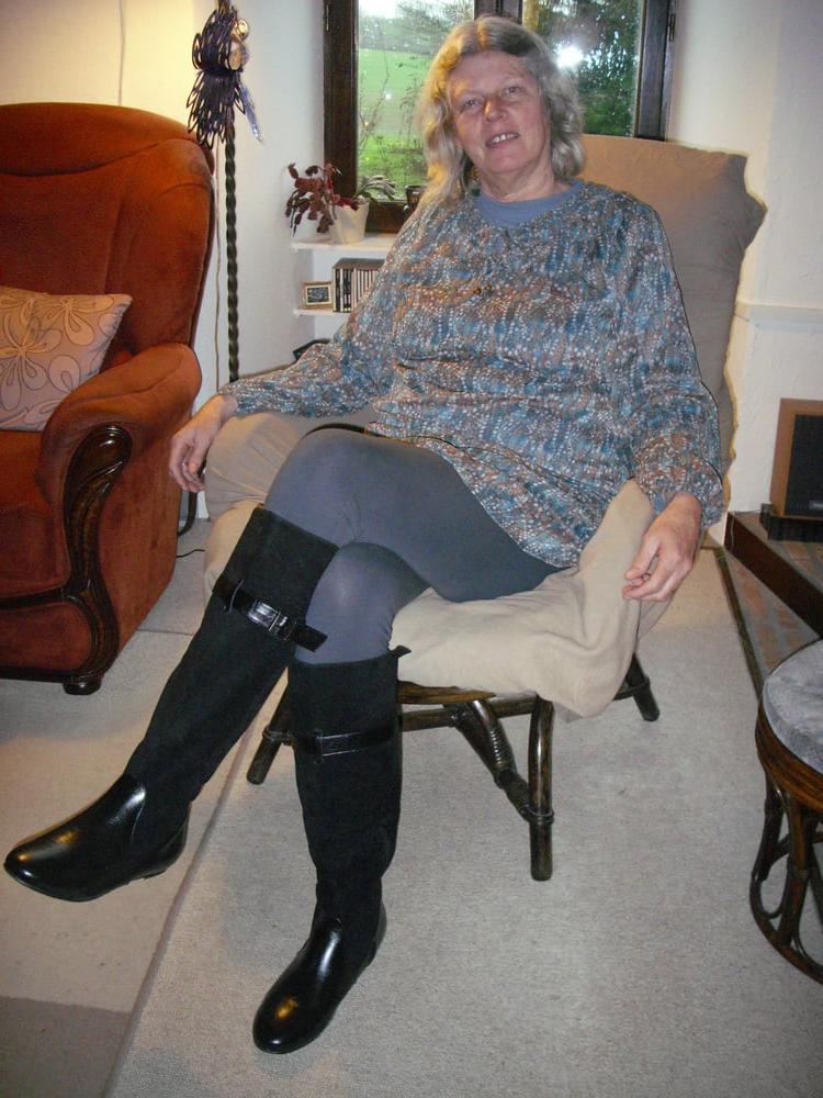 10P nice woman