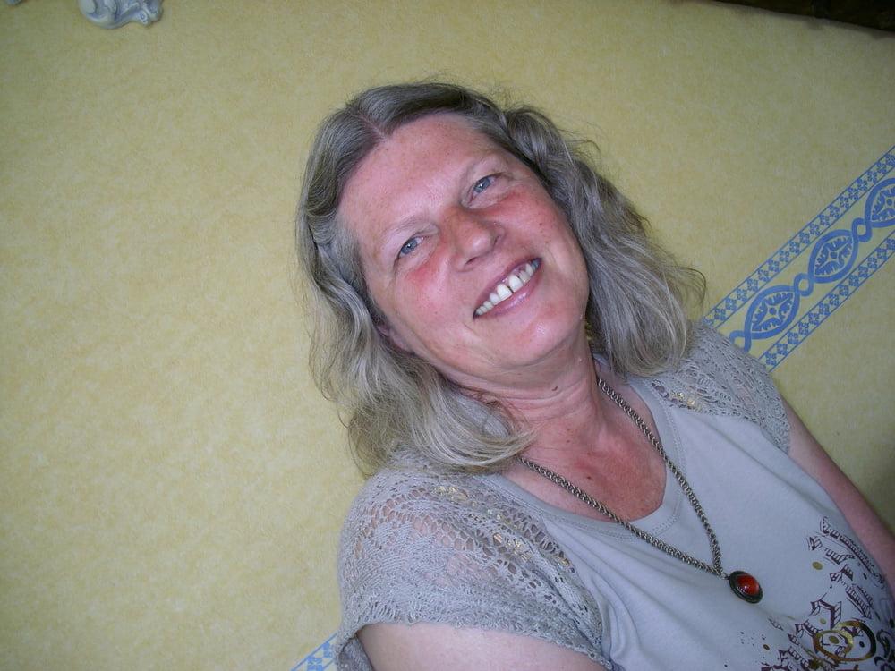 10P nice woman