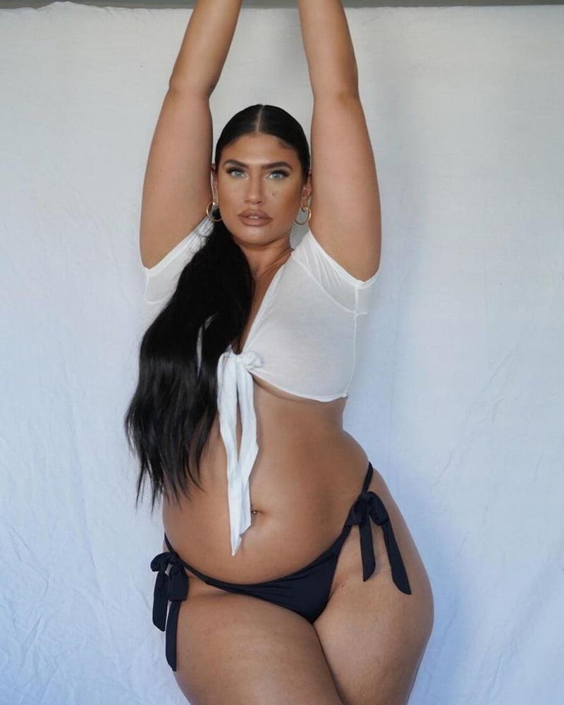 10P Latecia Thomas Sexy Thick Model