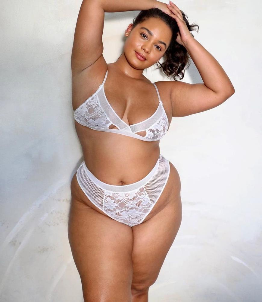 11P Kayla Jane Fat Black Model
