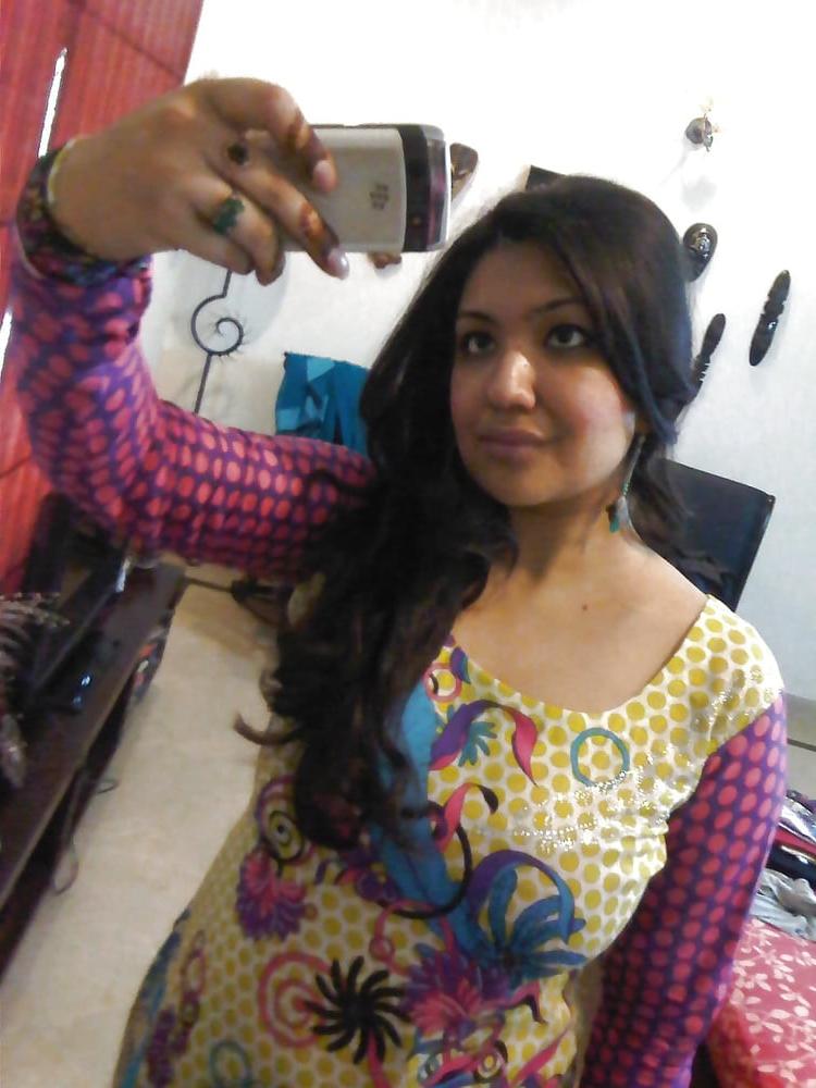 25P Arabian Sluts 335