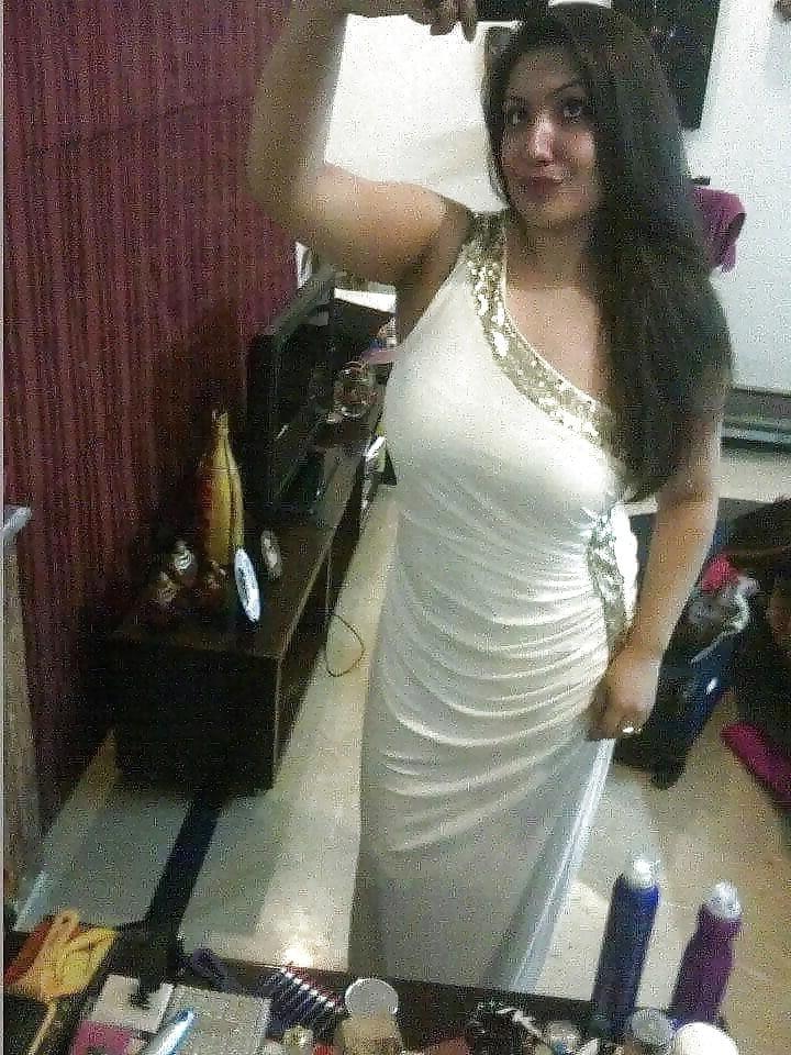 25P Arabian Sluts 335